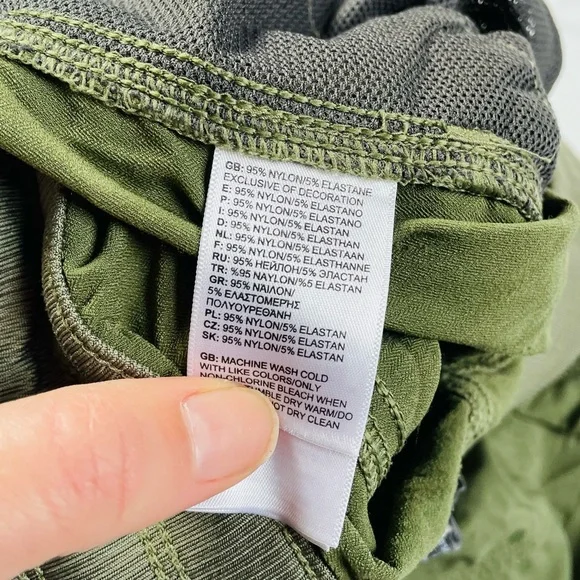 The North Face Shorts - Picture 5 of 6